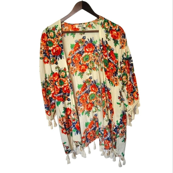 Mimi Floral Open Front Short Sleeve Kimono with Tassels - Picture 1 of 8